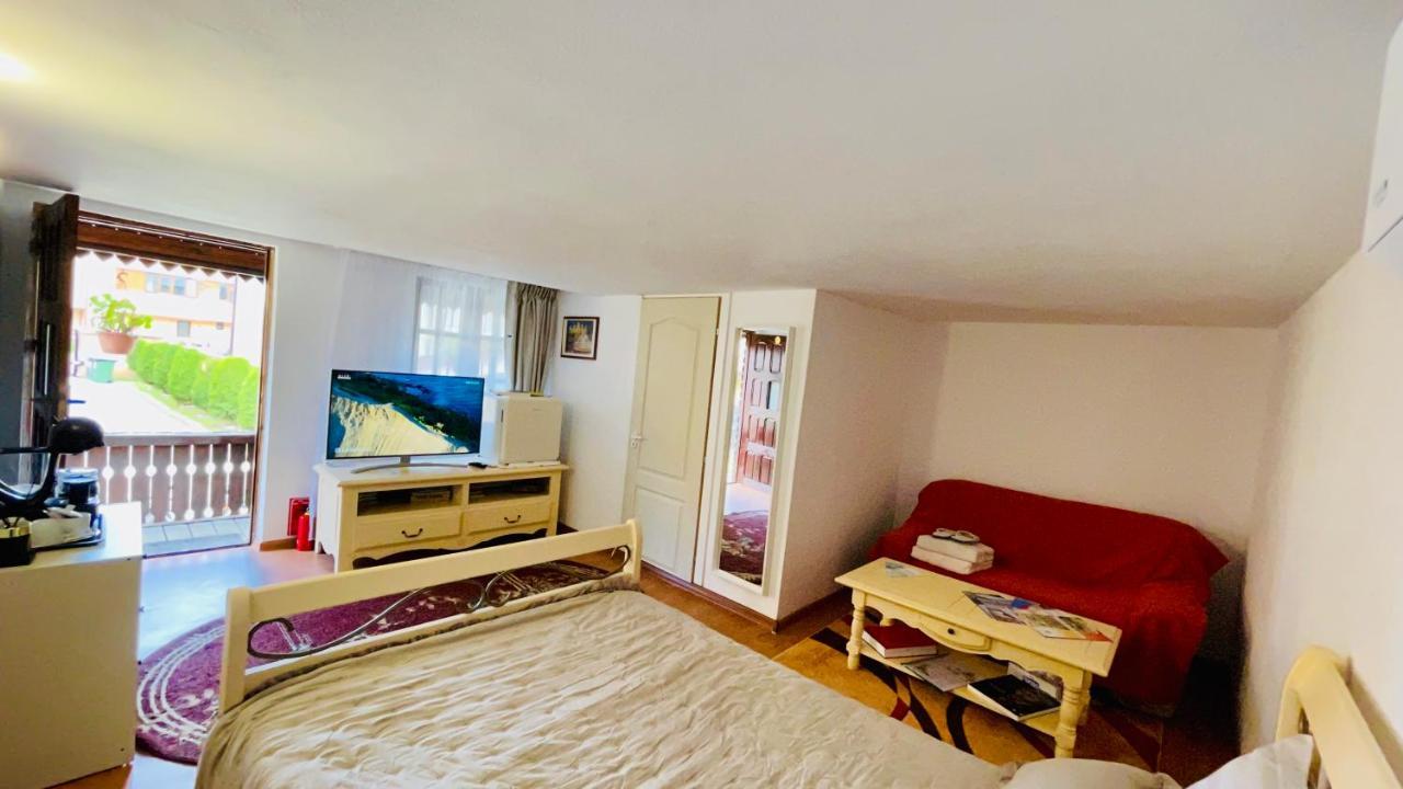 Leto House Leilighet Târgu Jiu Eksteriør bilde